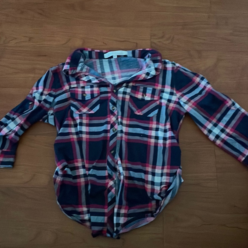 Eden & Olivia Maternity shirt! Size Medium
